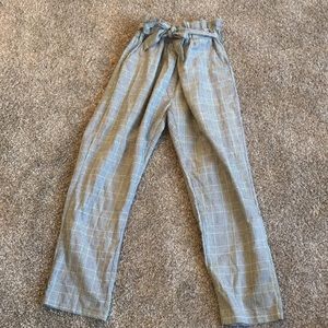 Trendy plaid trousers